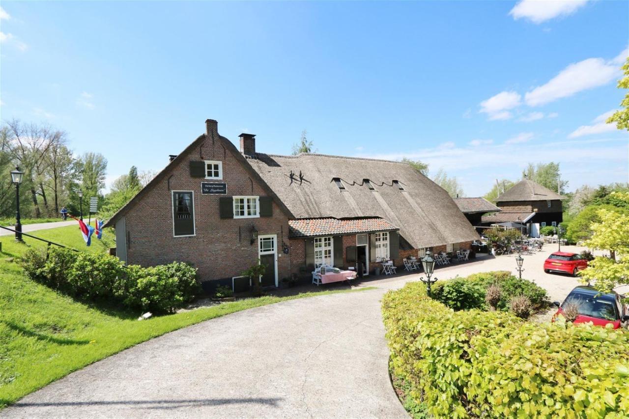 Herberg De Lingehoeve Oosterwijk Экстерьер фото