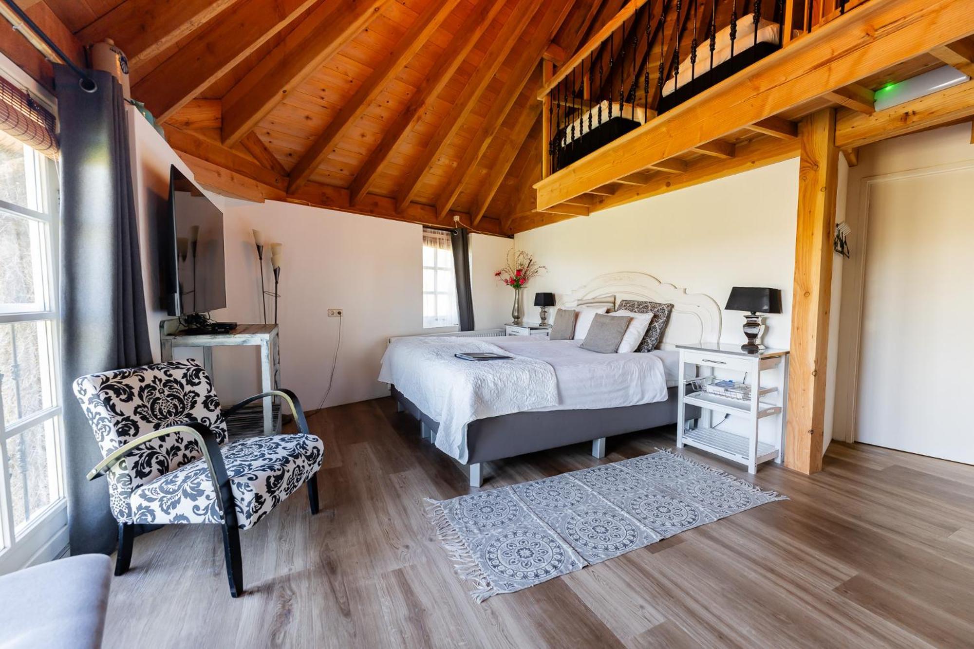 Herberg De Lingehoeve Oosterwijk Экстерьер фото